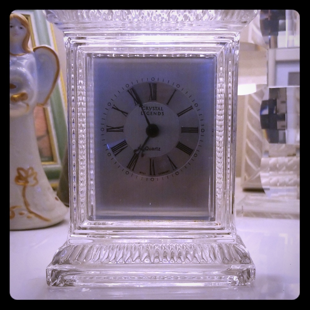 Pure Crystal Table Clock